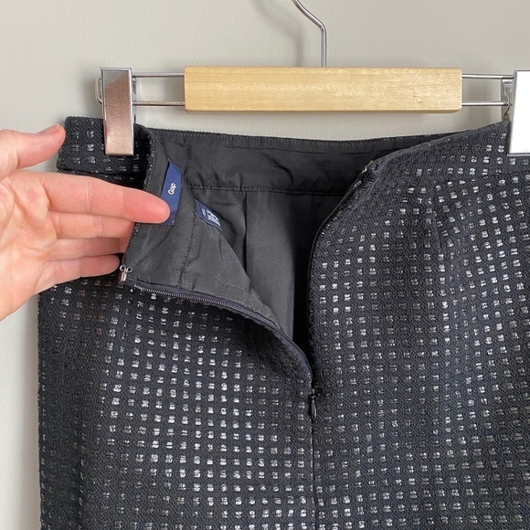 GAP Women's Checkered Textured Mini Black‎ Skirt Size 0 - Picture 6 of 10